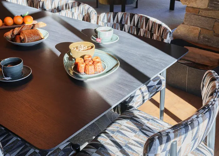 Exquis A 1850, Pres Des Pistes, Jusqu'a 10 Personnes - Fr-1-772-5 Шале